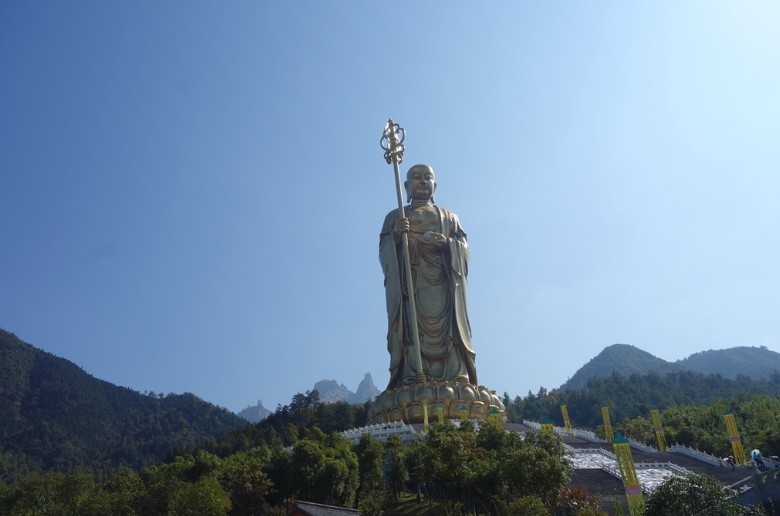 地藏王菩萨圣像实景拍摄